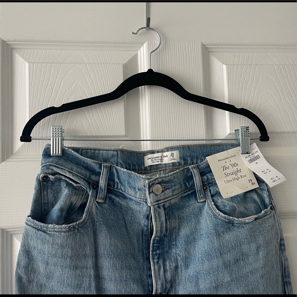 Abercrombie 90s straight leg ultra high rise